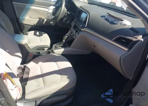 2019 Hyundai Elantra Sel z USA, uszkodzony, nr VIN 5NPD84LF6KH406467